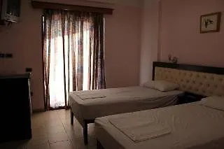 J & B Hotel Saranda